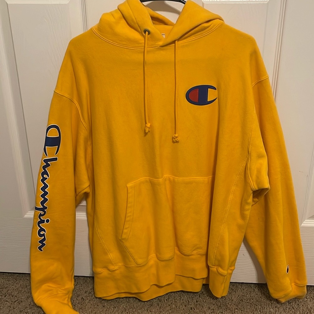 Size Large champion hoodie / mustard color